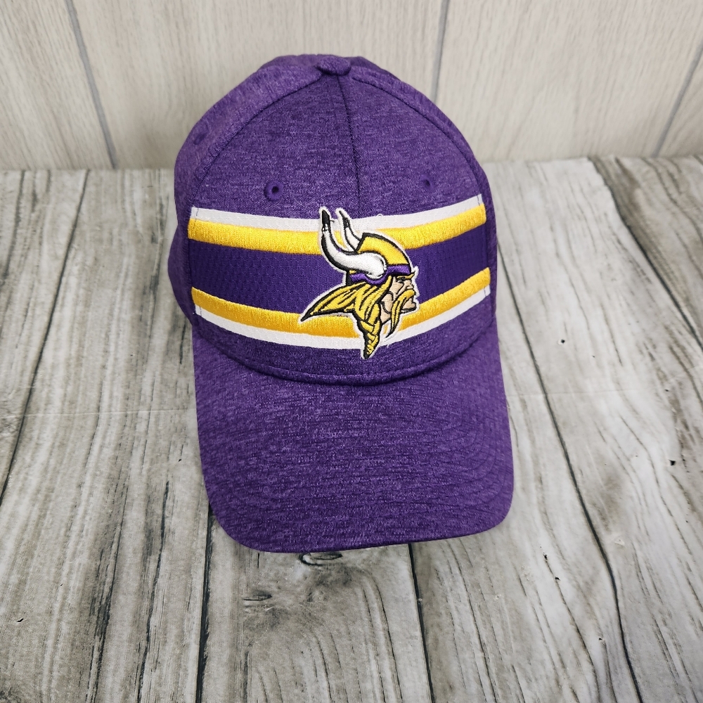 NFL Minnesota Vikings Mens S/M Hat with Logo